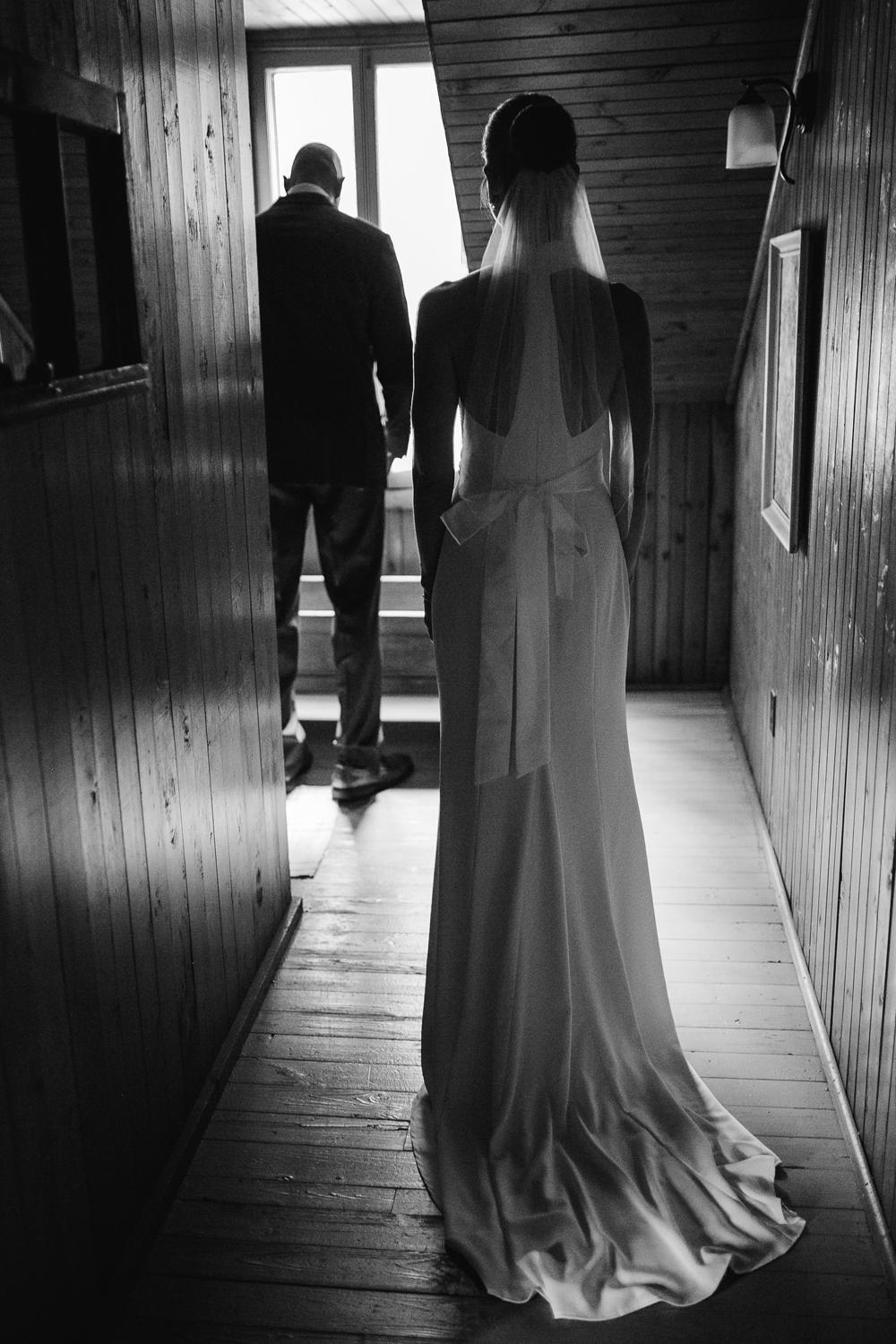 ottawa river small intimate wedding-029.jpg