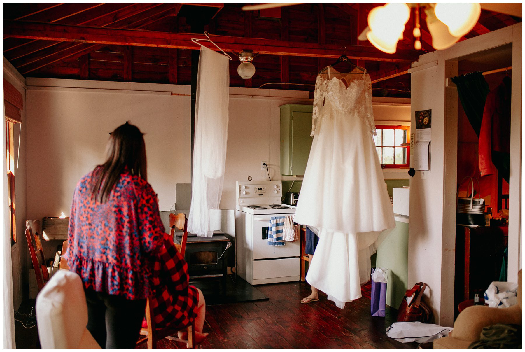 otty lake small cottage bbq wedding covid018.jpg