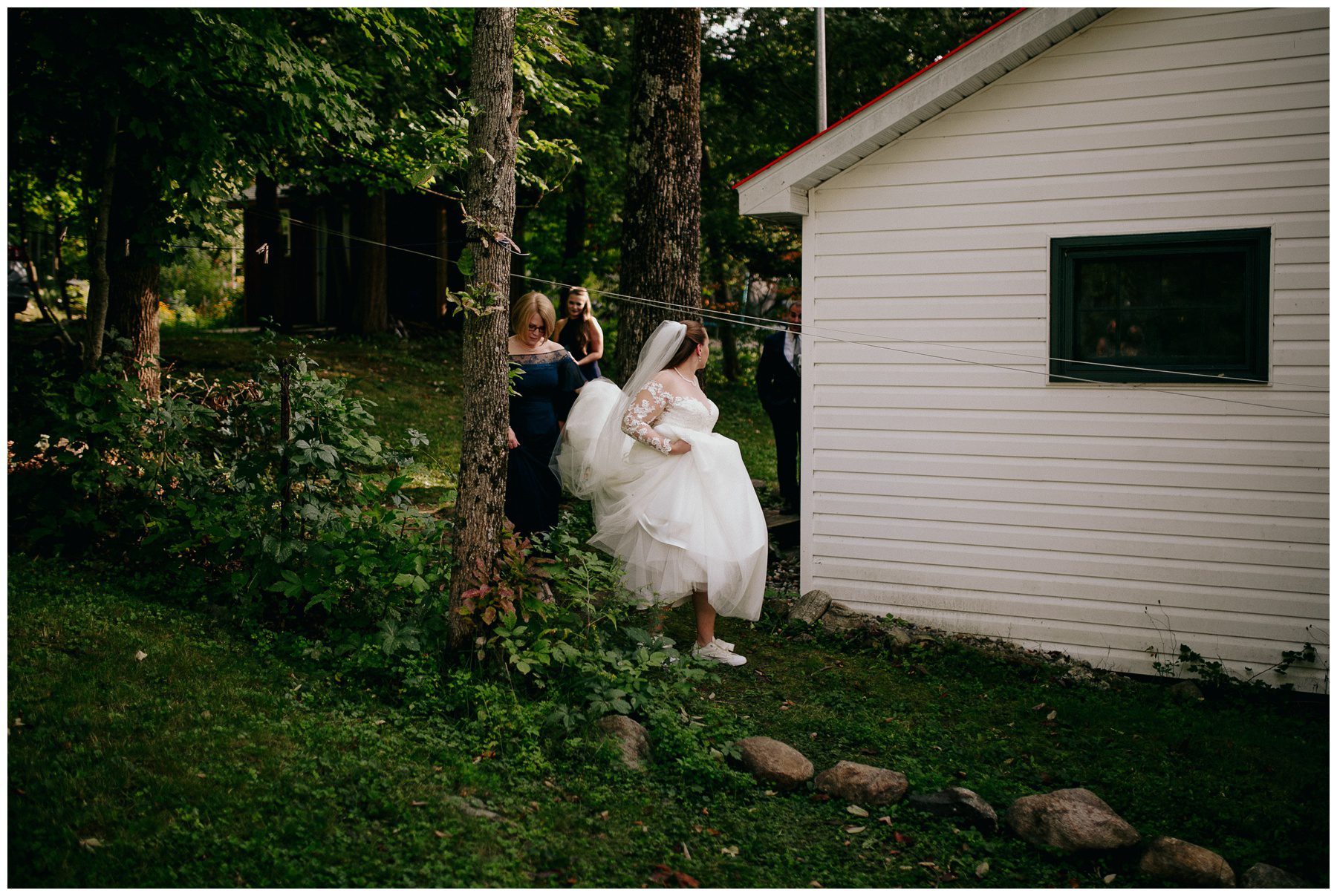 otty lake small cottage bbq wedding covid061.jpg