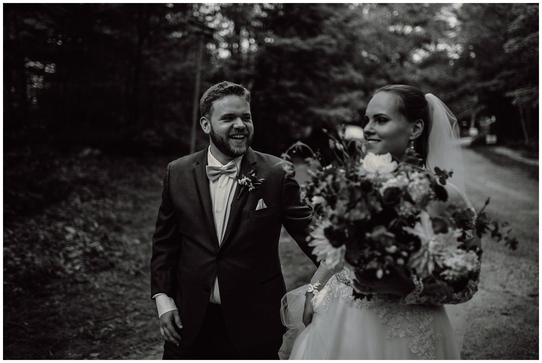 otty lake small cottage bbq wedding covid140.jpg
