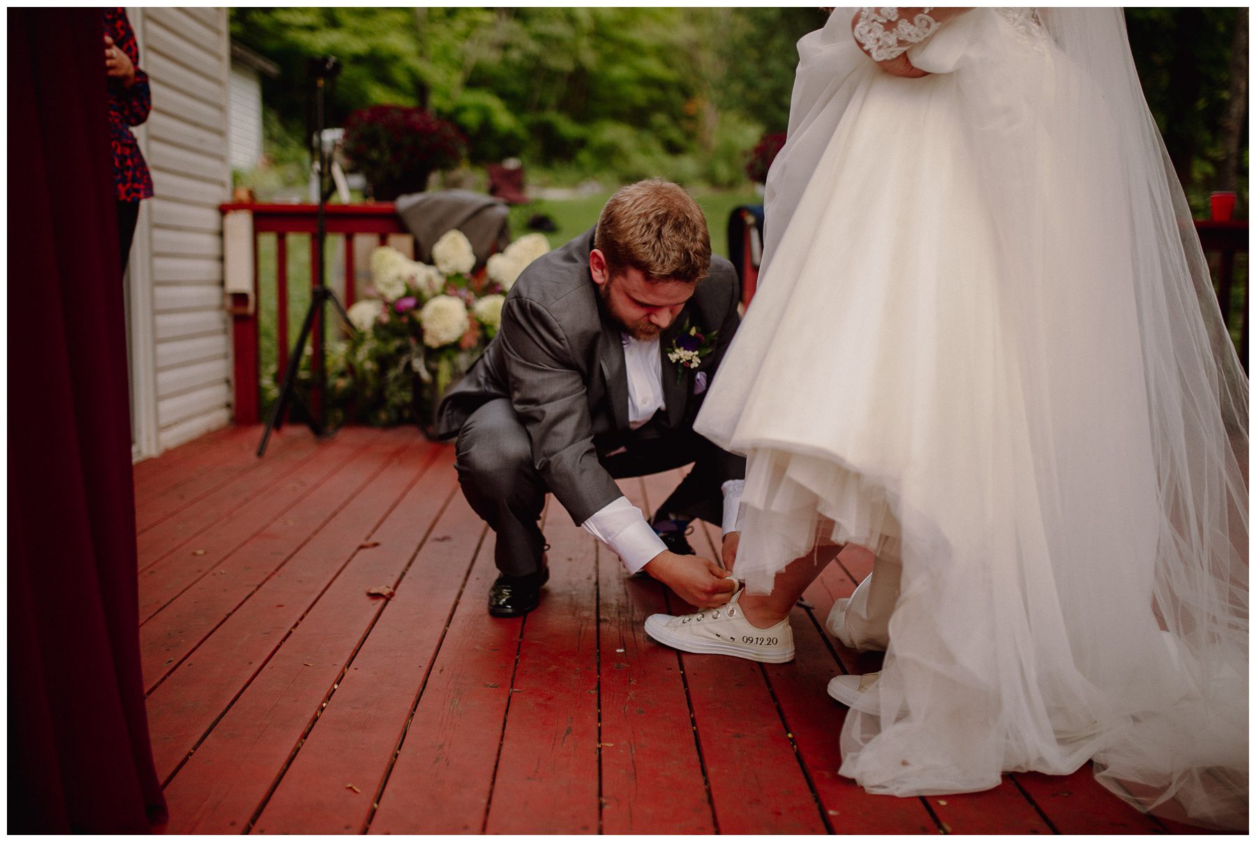 otty lake small cottage bbq wedding covid206.jpg