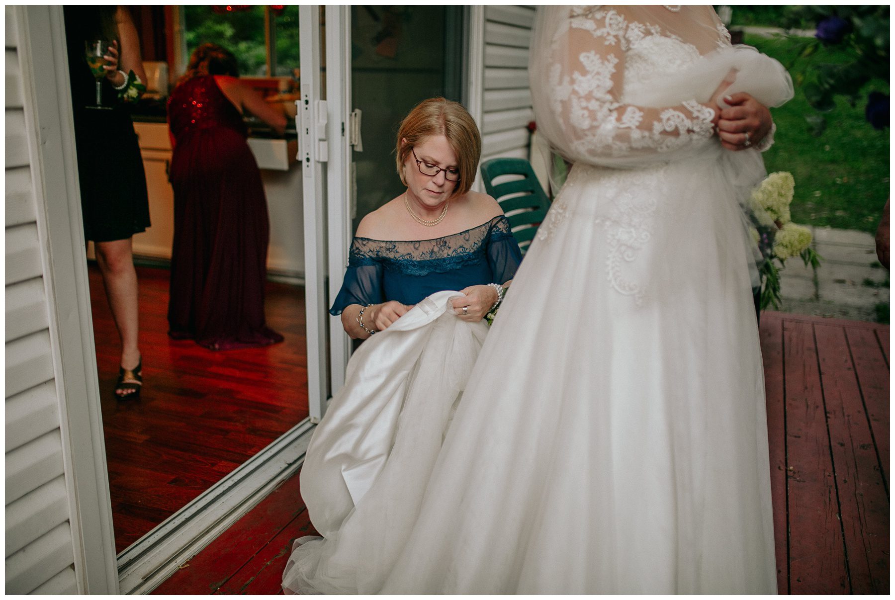 otty lake small cottage bbq wedding covid224.jpg