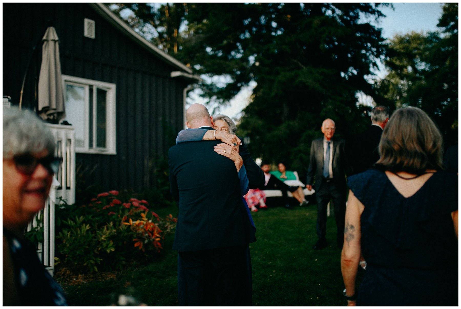 perthontariobackyardsummerwedding-kerryfordphotography-155.jpg perthontariobackyardsummerwedding-kerryfordphotography-155.jpg